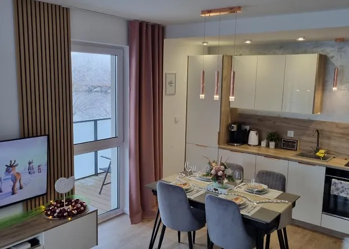 Apartament Perla Zachodu View & Spa Sagaris アパート *